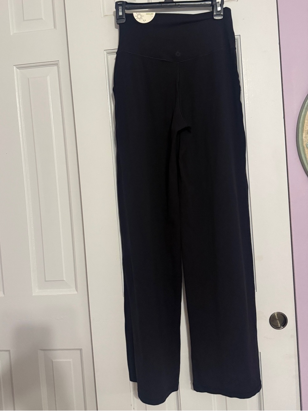 🛍️Brand New Aerie BlackTrousers- Size M - Picture 2 of 3